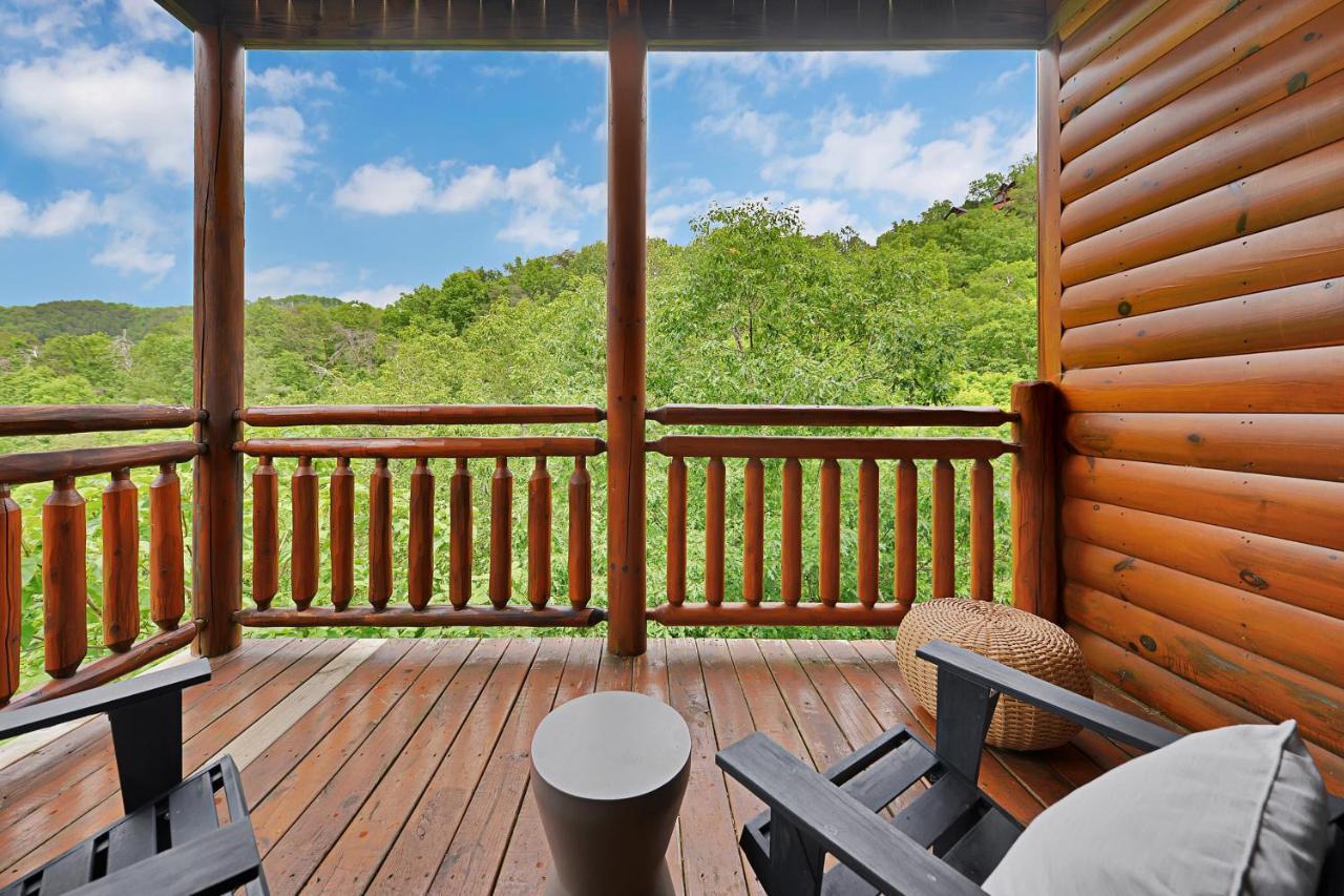 Gorgeous Large Mountain View Cabin W Hot Tub, Free Wifi, Games Villa Sevierville Exterior photo